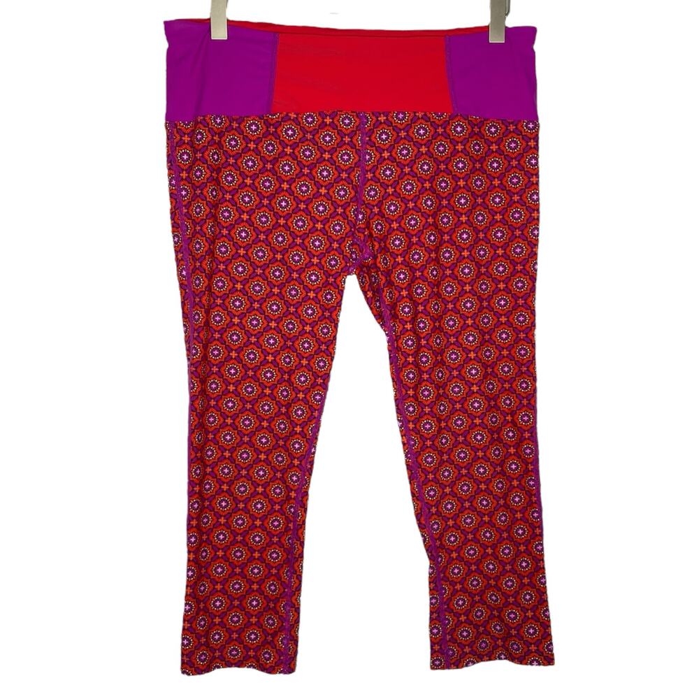 PRANA Rai Swim Tights Red Purple Fuchsia Hyannis Capri Bottoms Medium Beach Surf